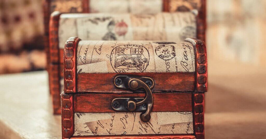 לצאת מהקופסא